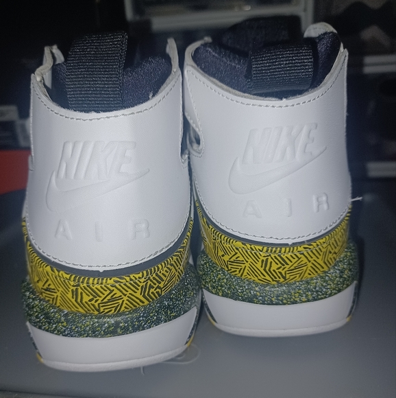 SOLD VERY RARE VINTAGE BRAND NEW Nike Air Tech Challenge Hurache- Agassi sz 9 - Picture 8 of 8